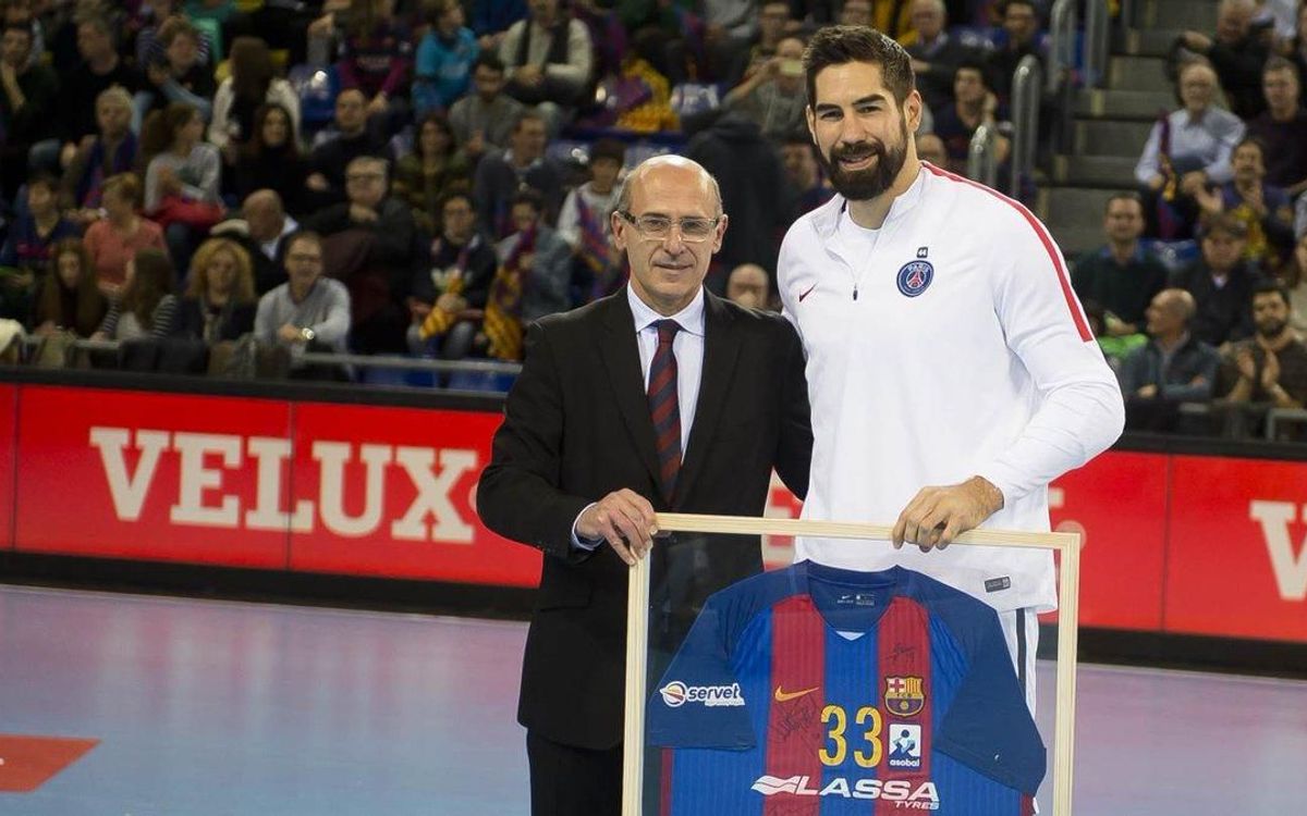 Hommage du FC Barcelone pour Nikola Karabatic