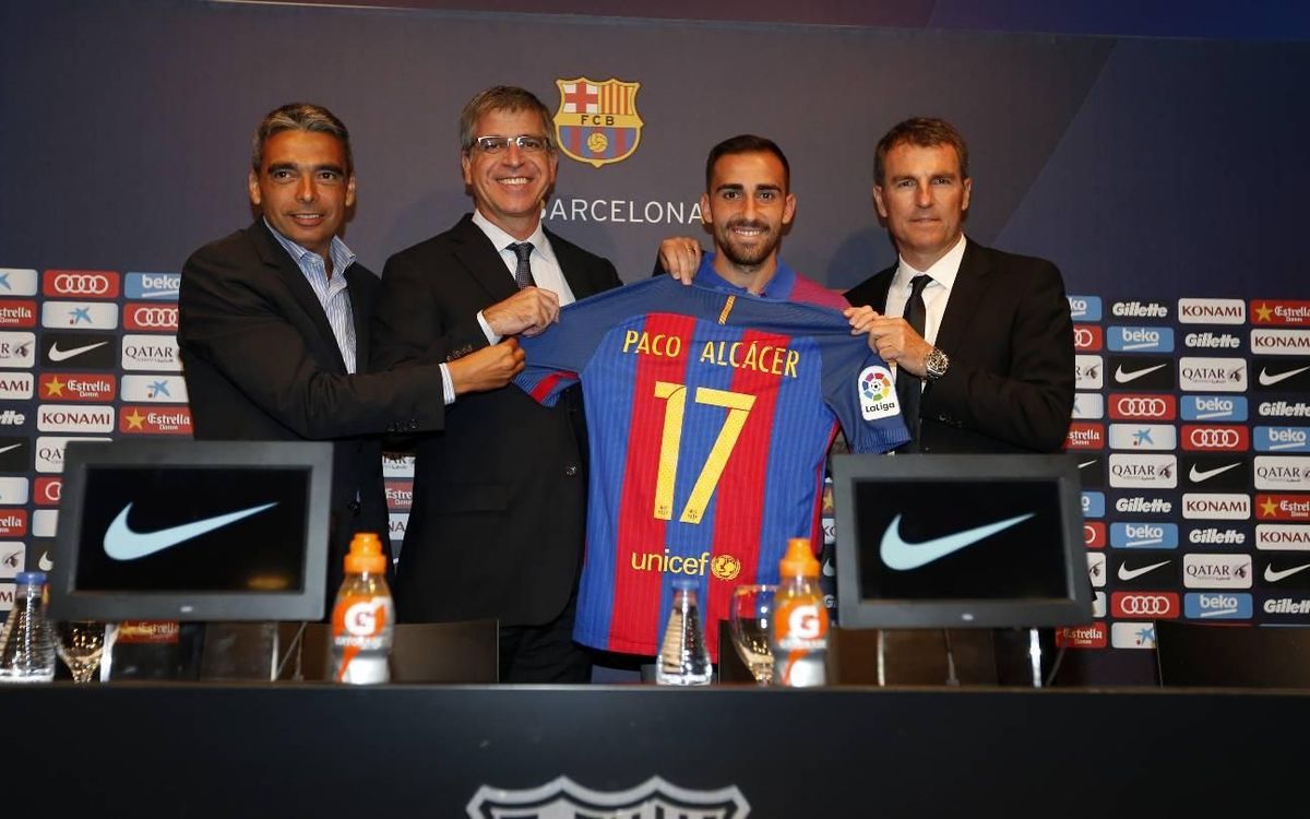 Paco Alcácer: “Signer au Barça est un grand pas dans ma carrière”