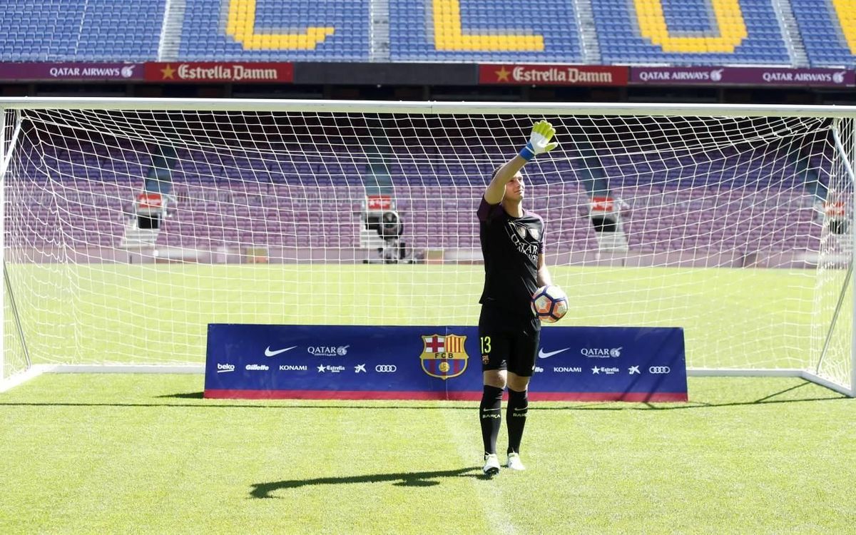 Jasper Cillessen s’estrena sota pals