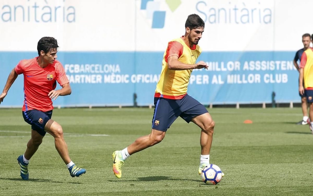 Tres blaugranes juguen aquest dilluns amb les seves seleccions