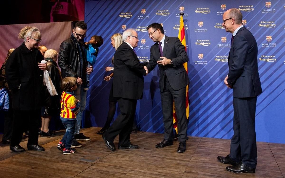 Festivitat de la Mercè amb la tradicional missa i el lliurament d’insígnies d’or