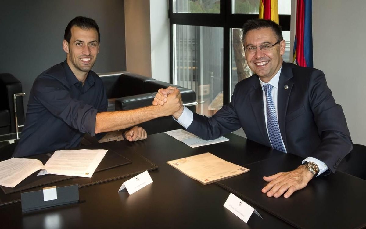 Sergio Busquets firma la renovación: 