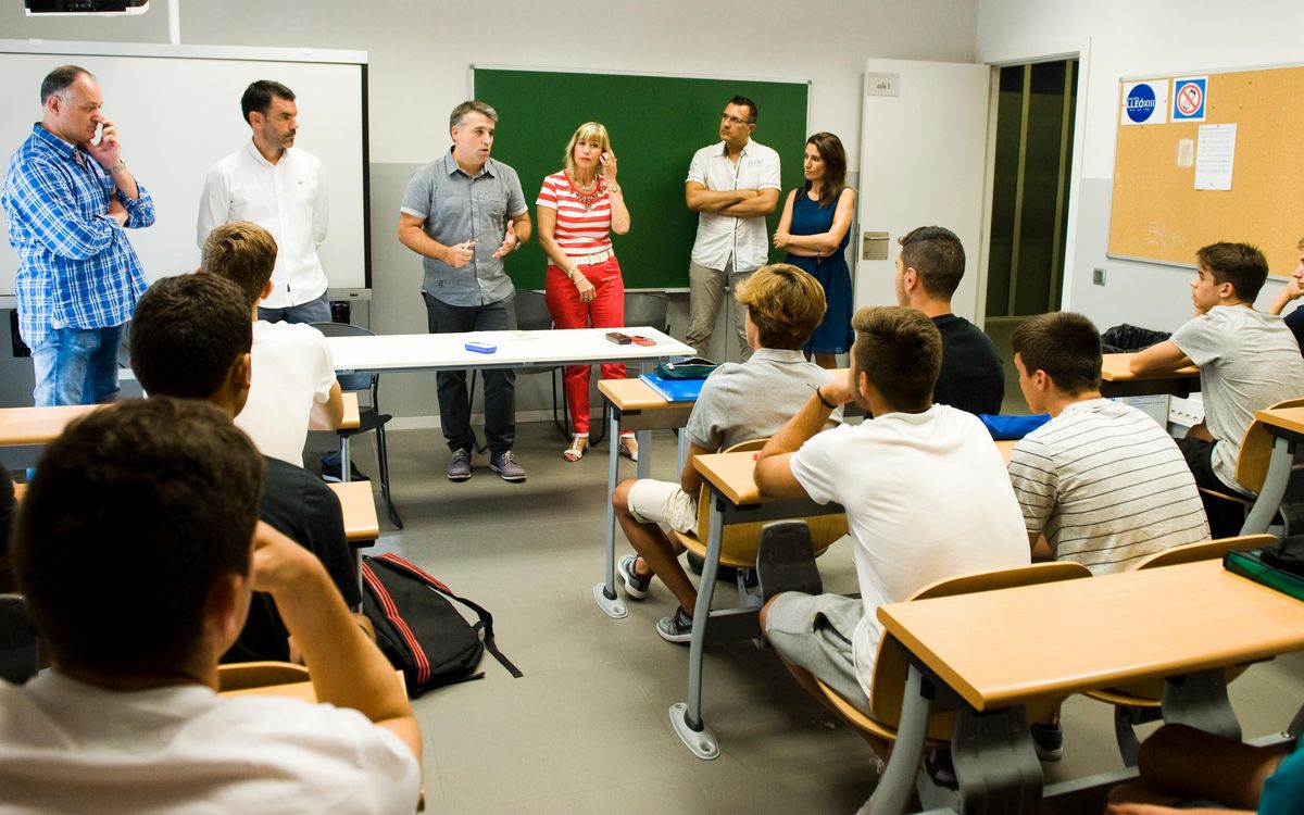 Empieza el curso escolar en la Masía