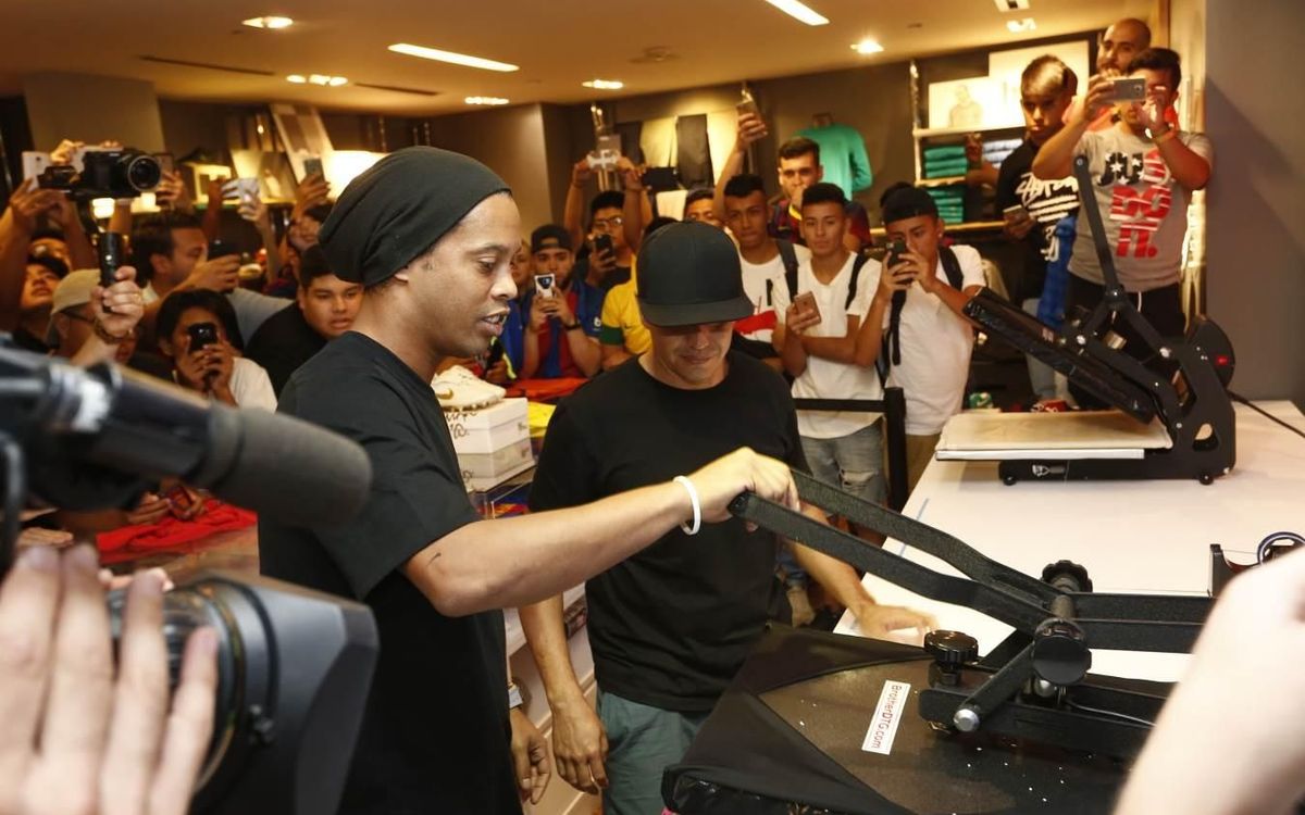 La magie de Ronaldinho boucle la semaine du Barça à New York