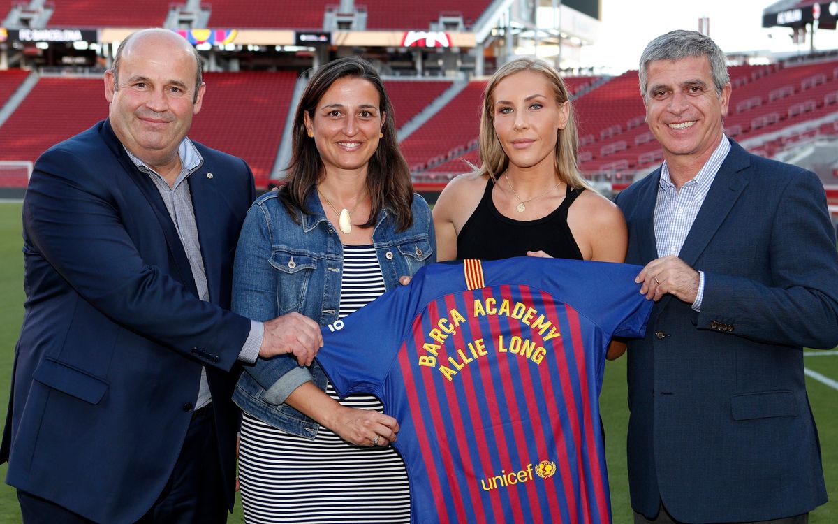 Allie Long, asesora técnica de la Barça Academy Pro NY