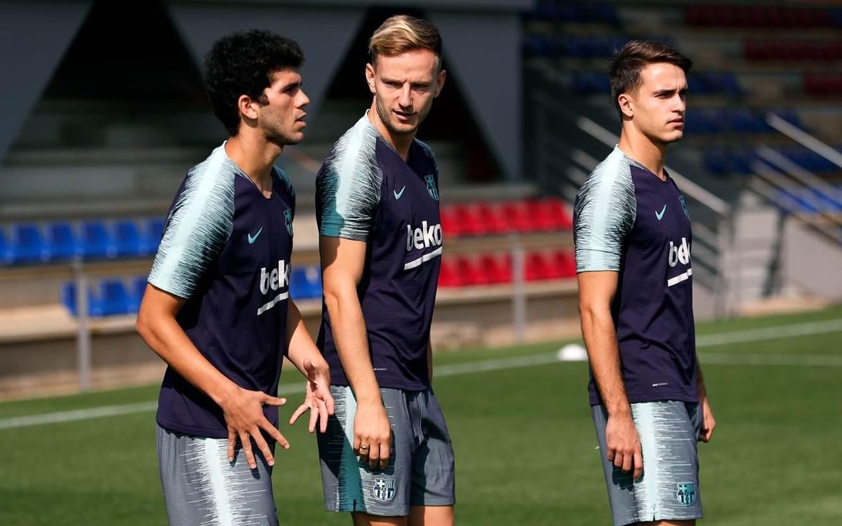 Entrenamiento matinal del FC Barcelona con la ausencia de los internacionales
