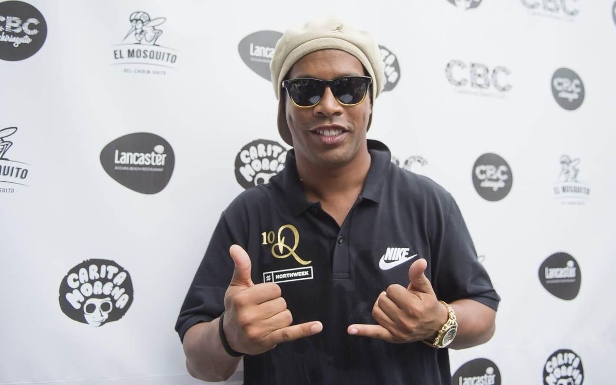 Ronaldinho on Barça, Messi, Arthur and more...