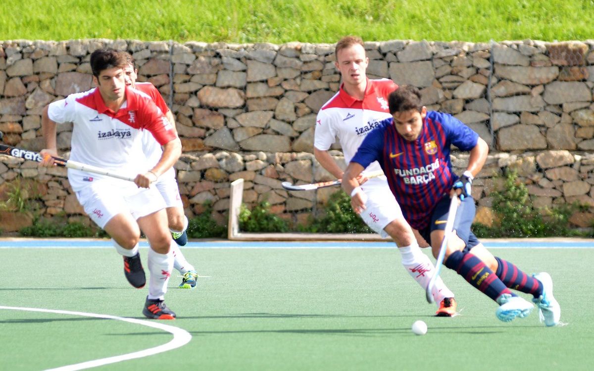 El Barça d’hockey herba aconsegueix la primera victòria, mentre que les noies sumen un punt i ja són líders