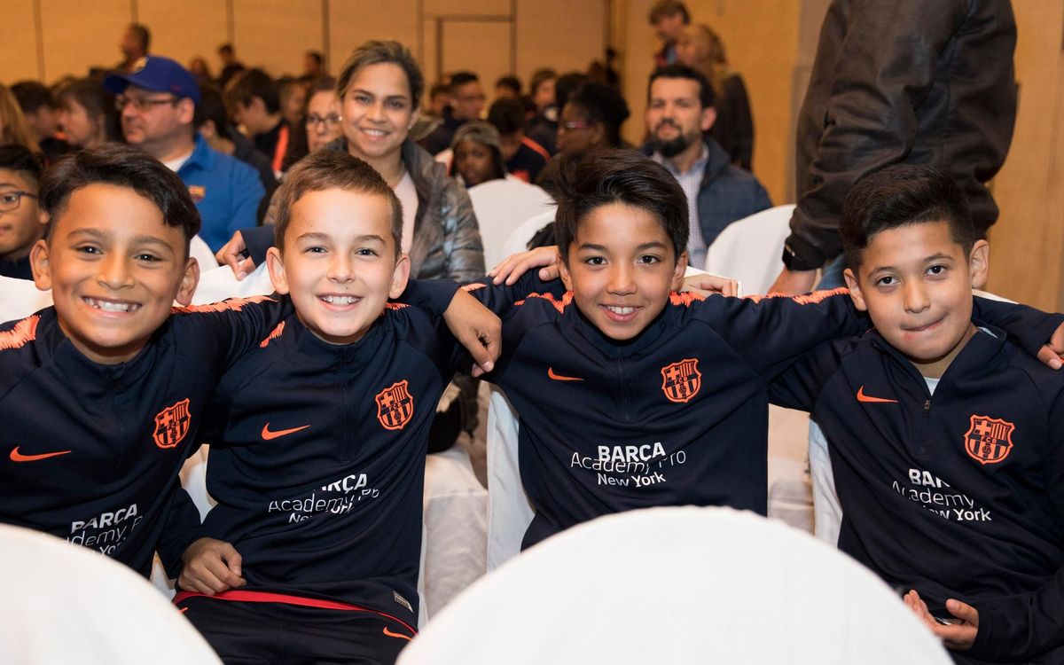 Barça Academy Pro NY and Allie Long present the season to a thousand in attendance