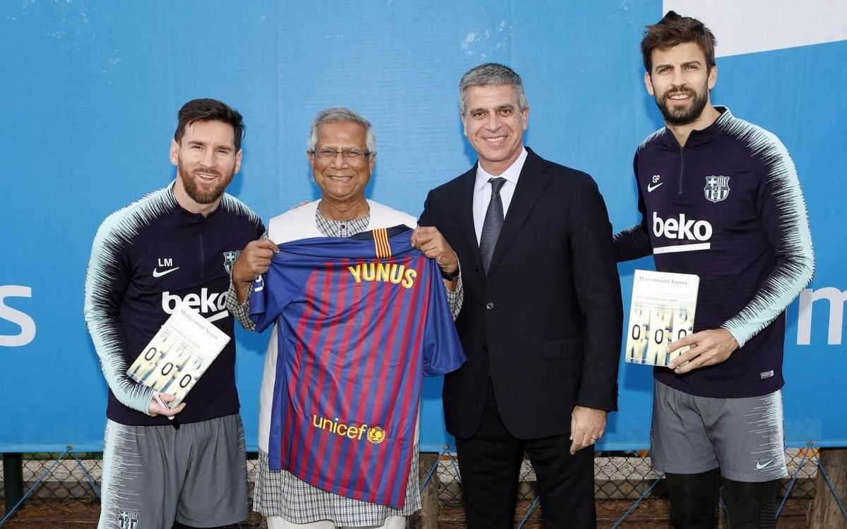 Muhammad Yunus visita l’entrenament: “Tothom a Bangladesh estima el Barça”
