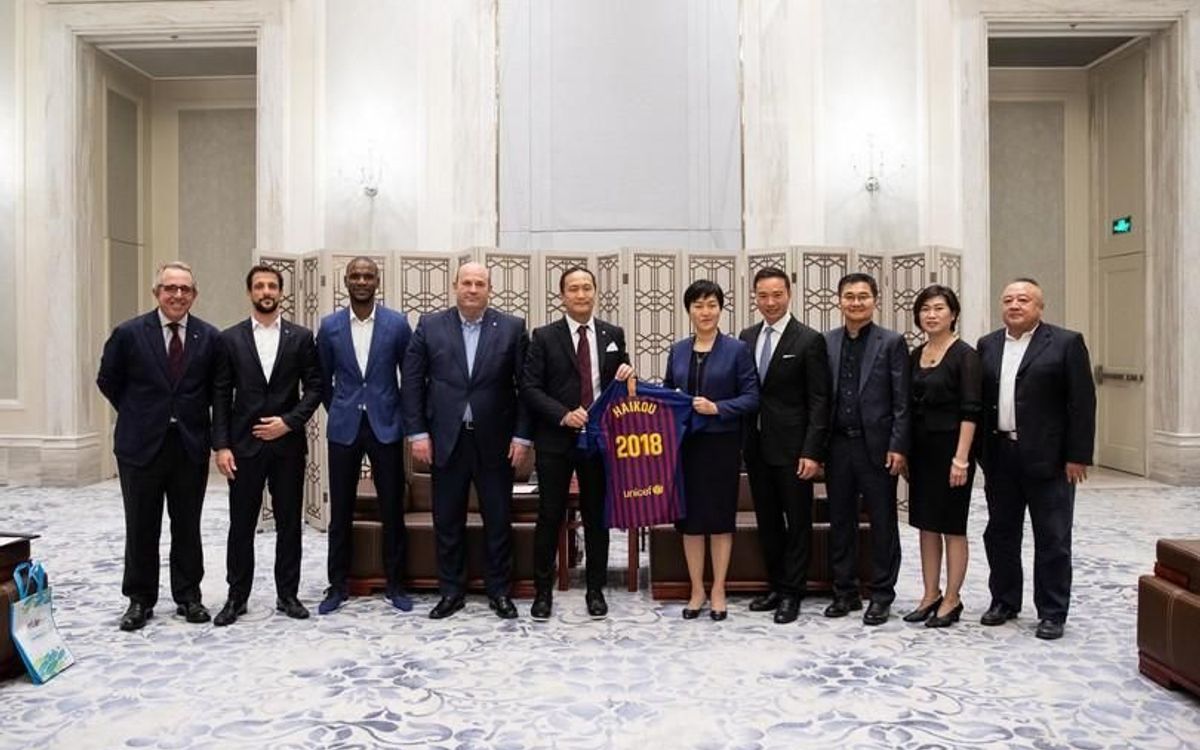 Imatge de familia amb Sun Ying