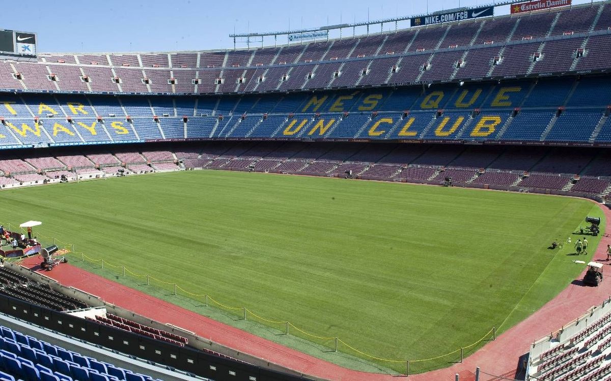El Camp Nou completa el cambio de césped híbrido, que se estrena en el Gamper