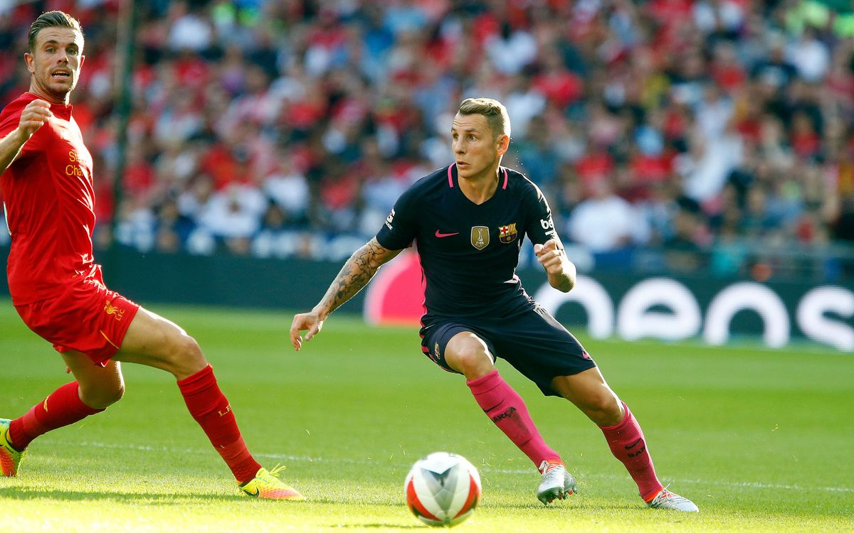 Digne debuta amb el Barça contra el Liverpool