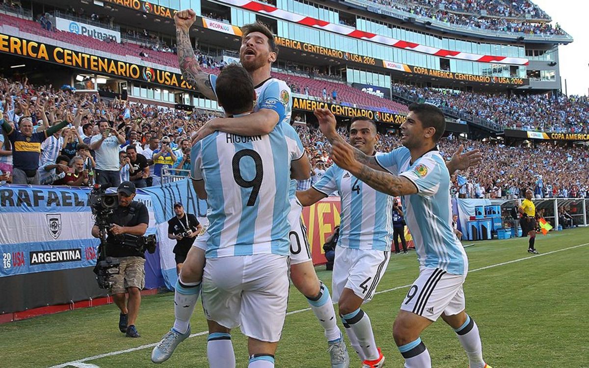 Messi y Mascherano afrontan contra Estados Unidos el acceso a la final de la Copa América Centenario