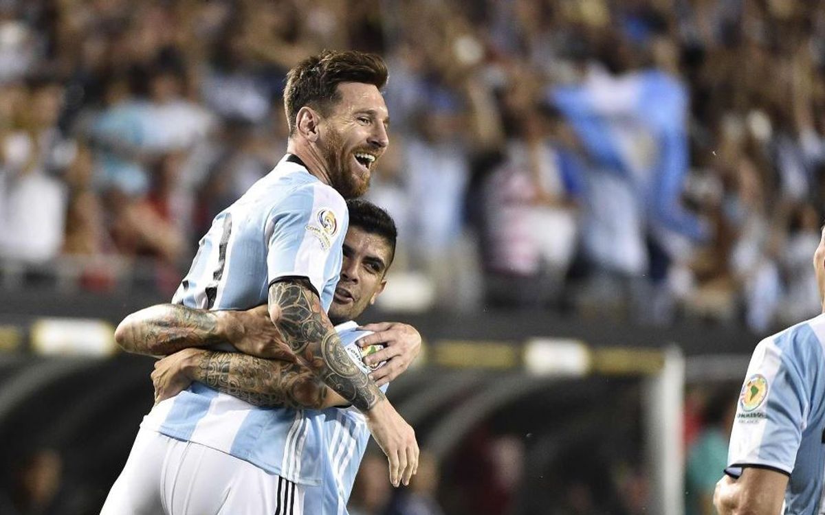 Tres blaugranes lluiten per les semifinals de la Copa Amèrica Centenari