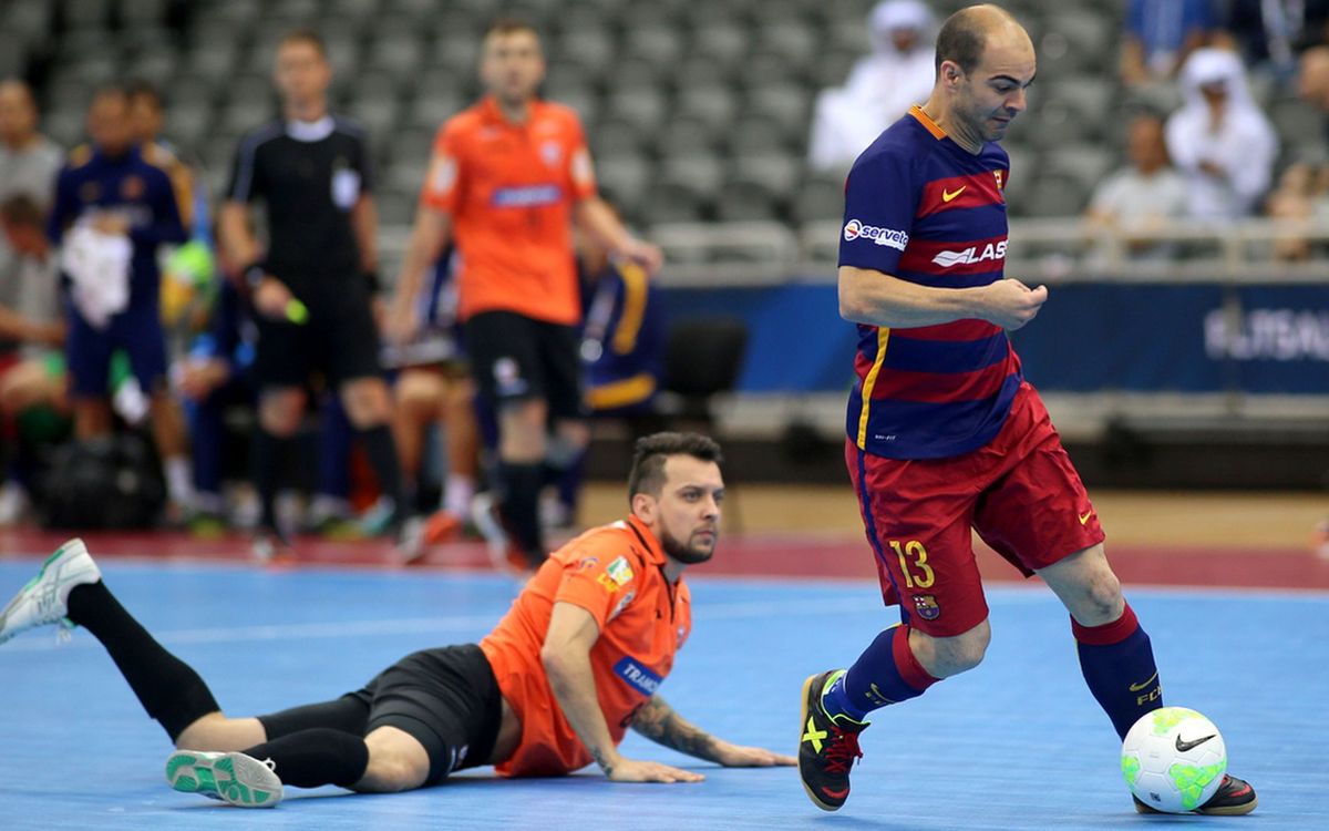 Carlos Barbosa - FC Barcelona Lassa: L’empat val per ser primers de grup (3-3)