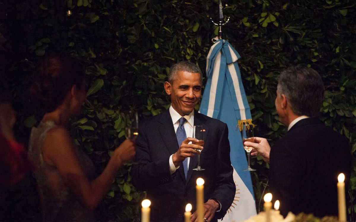 Obama expressa el desig que les seves filles coneguin Messi