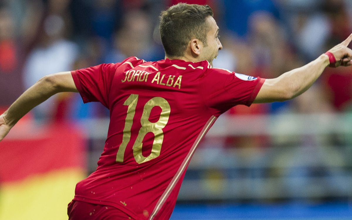 Els gols de Jordi Alba i d’Andrés Iniesta donen el triomf a la selecció espanyola