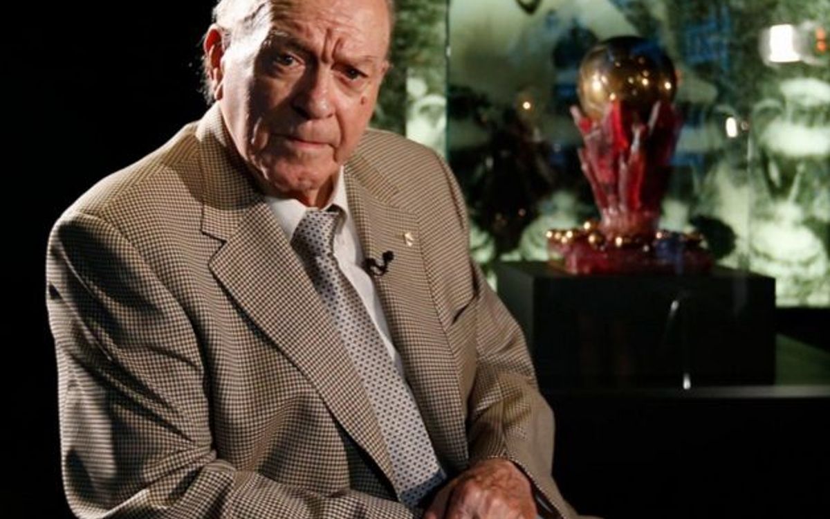 Pésame por la muerte de Di Stéfano