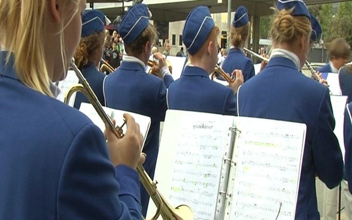El grup Hovedgaard interpreta l’himne del Barça amb accent danès