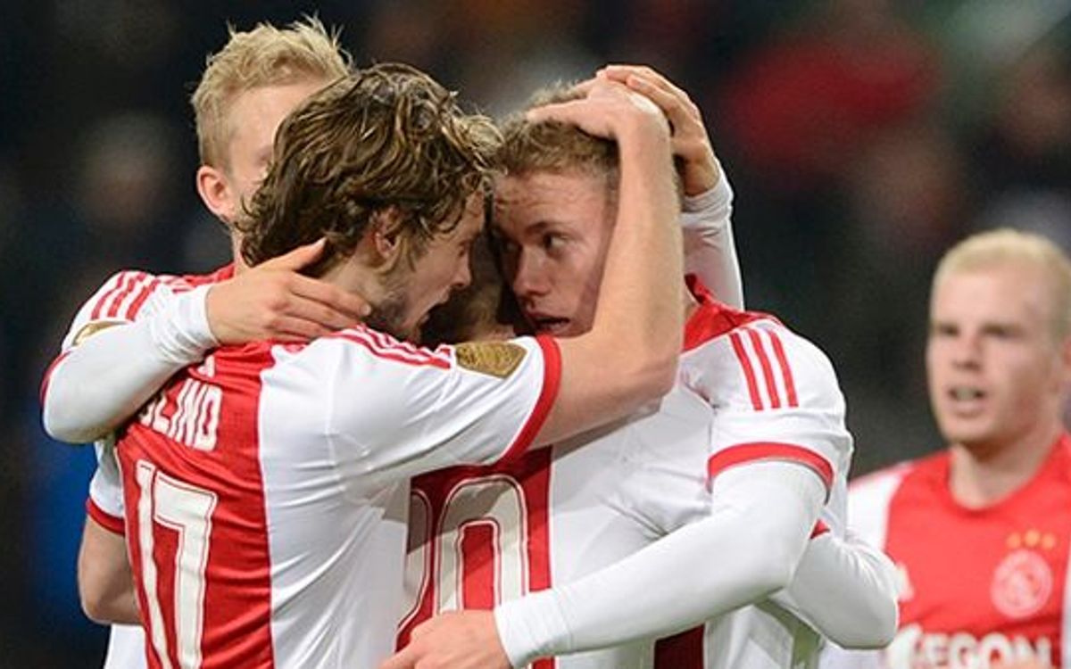 L’Ajax guanya còmodament abans de rebre el Barça (3-0)