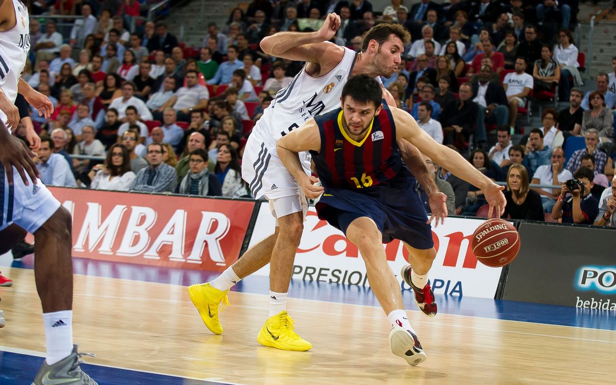 FC Barcelona - Reial Madrid: Planten cara fins al final (79-83)