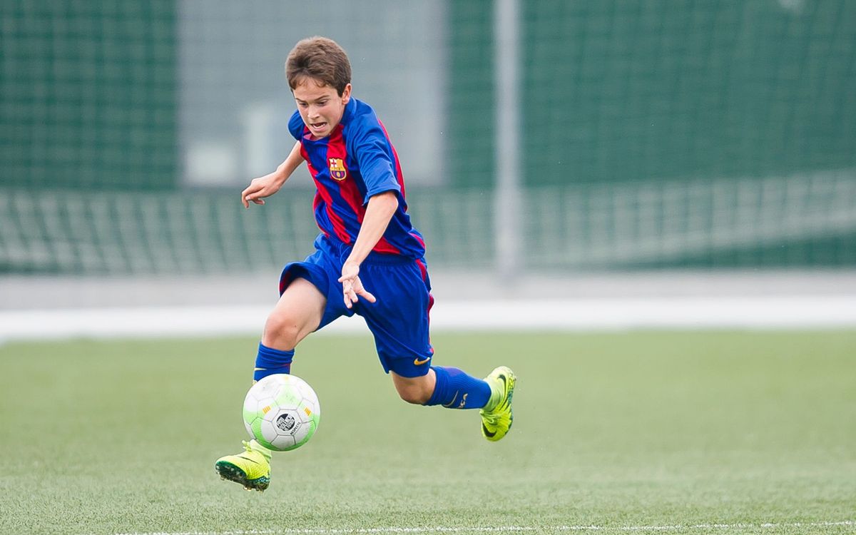 El jugador FCBEscola Marc Pelaz, con la selección española Sub15