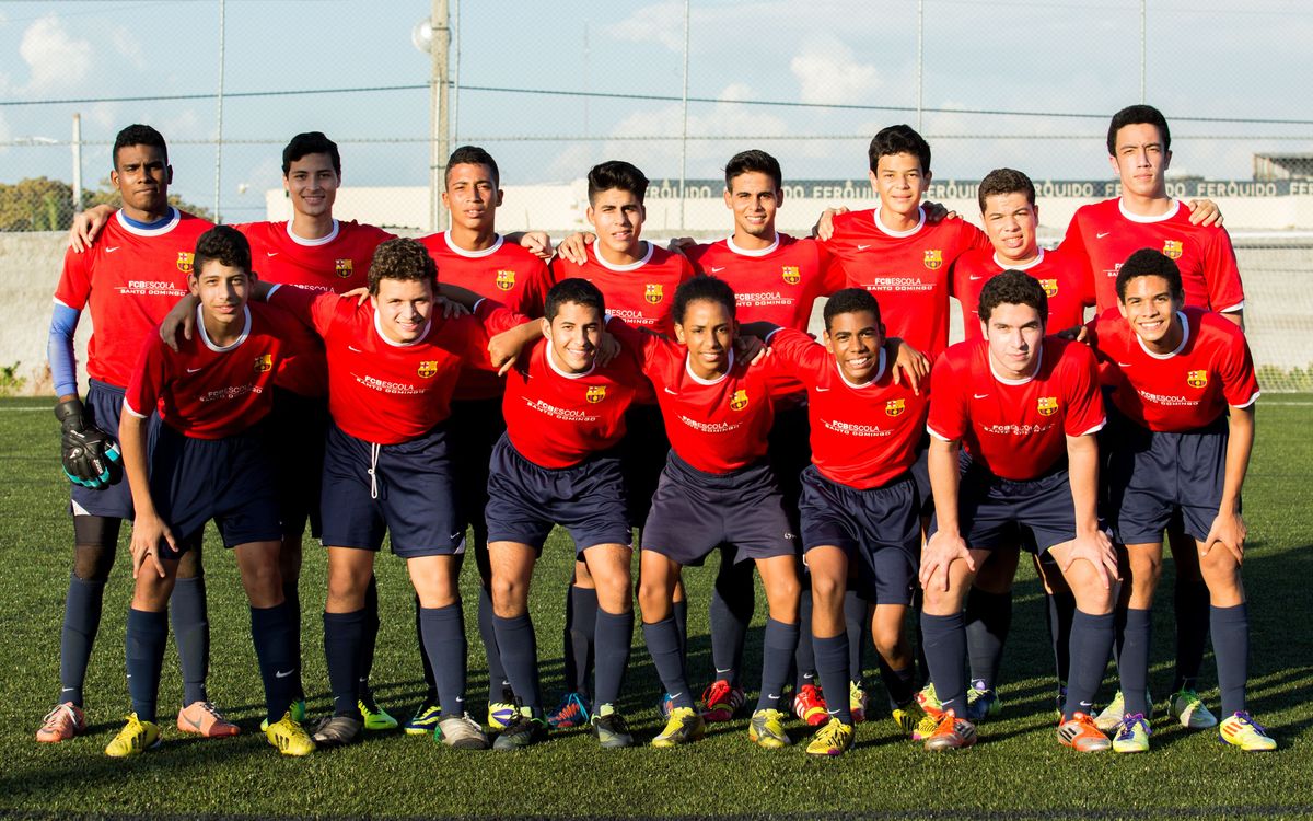 Tres internacionals amb la República Dominicana