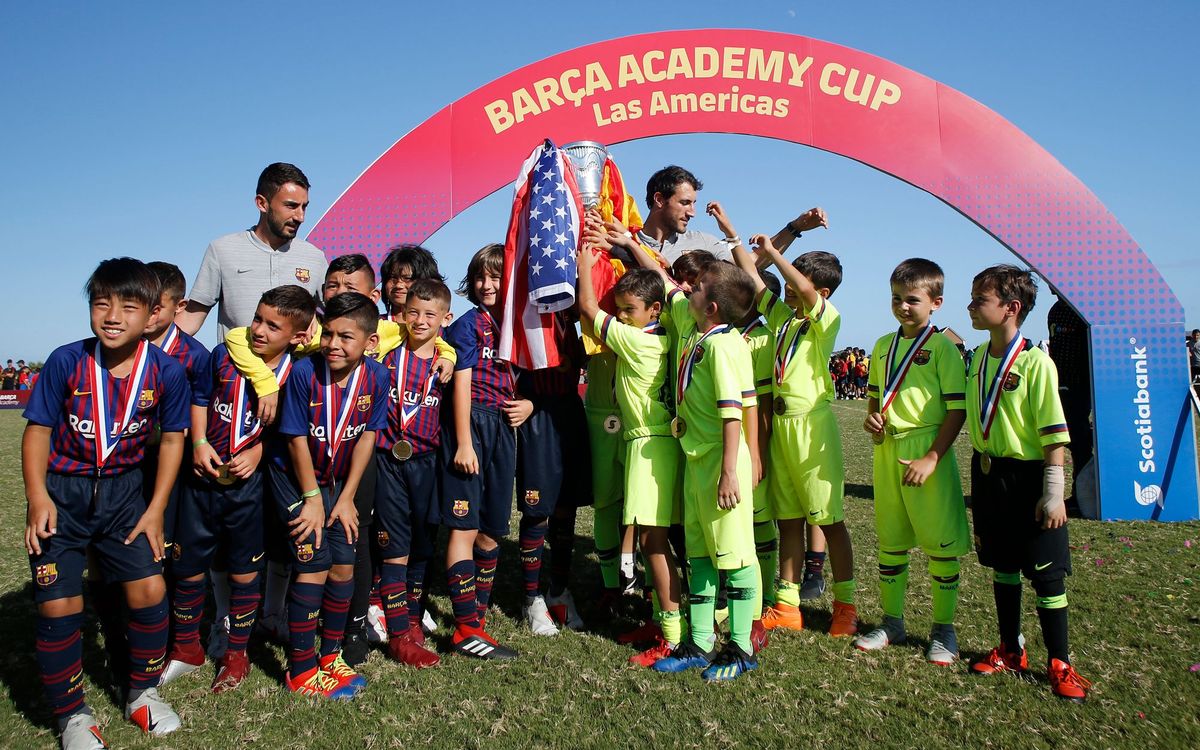 Gest d'esportivitat a la Barça Academy Las Américas Cup