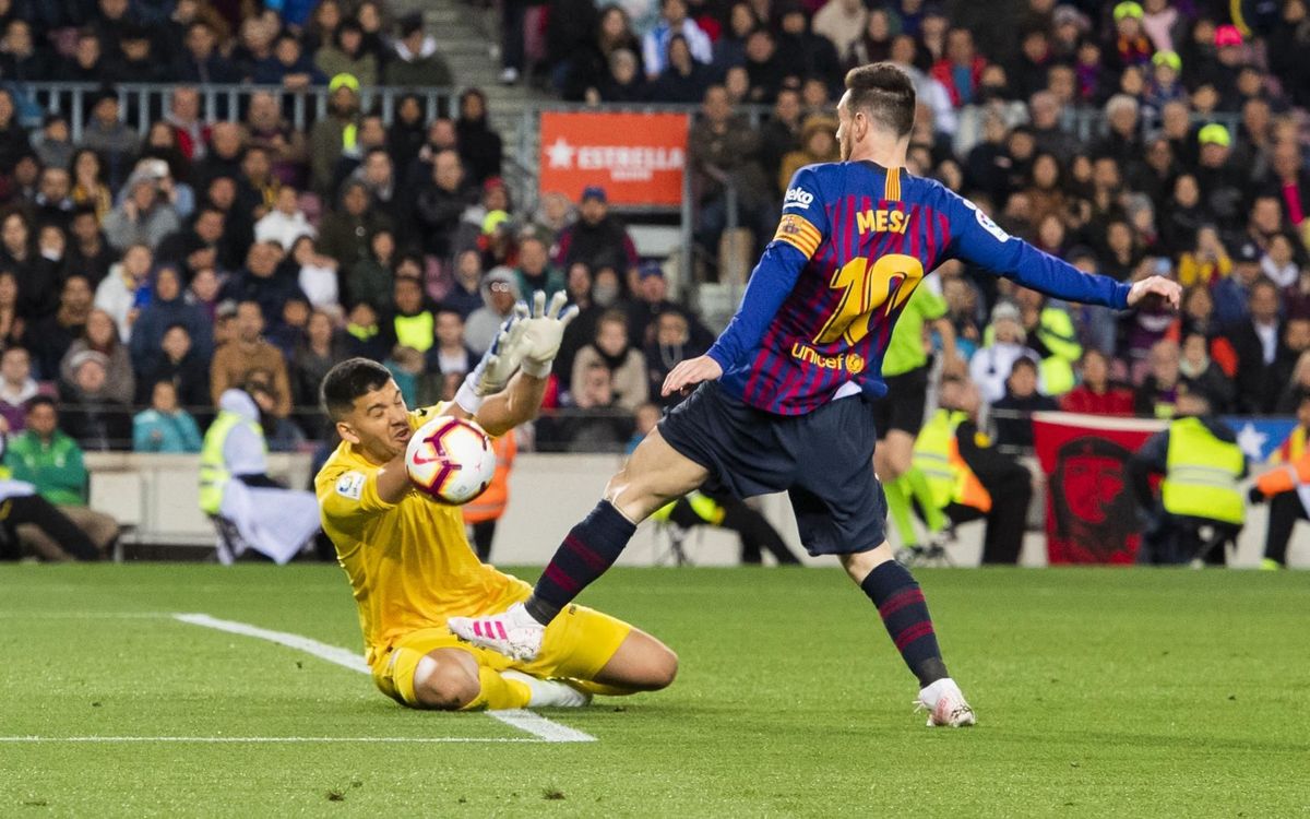 صور مباراة : برشلونة - ريال سوسيداد 2-1 ( 20-04-2019 )  Mini_2019-04-20_FCBvsREIALSOCIETAT_05