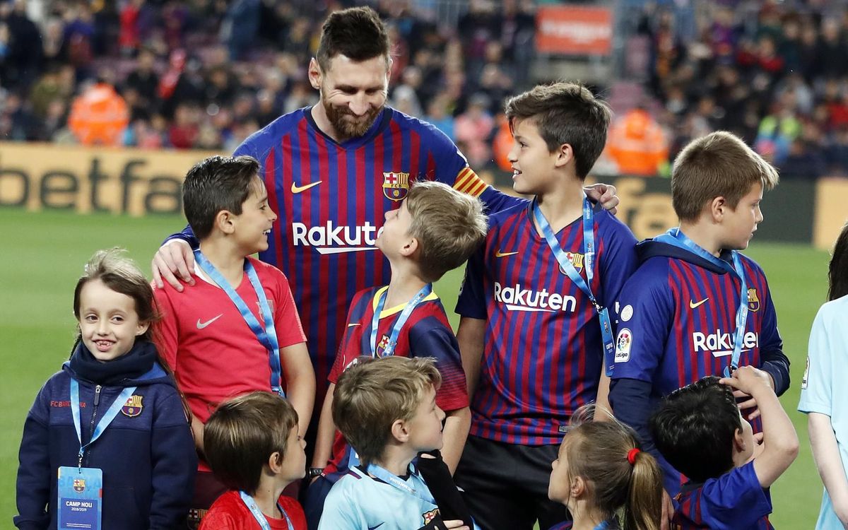صور مباراة : برشلونة - ريال سوسيداد 2-1 ( 20-04-2019 )  Mini_2019-04-21-OTRO-BARCELONA-R.-SOCIEDAD-11