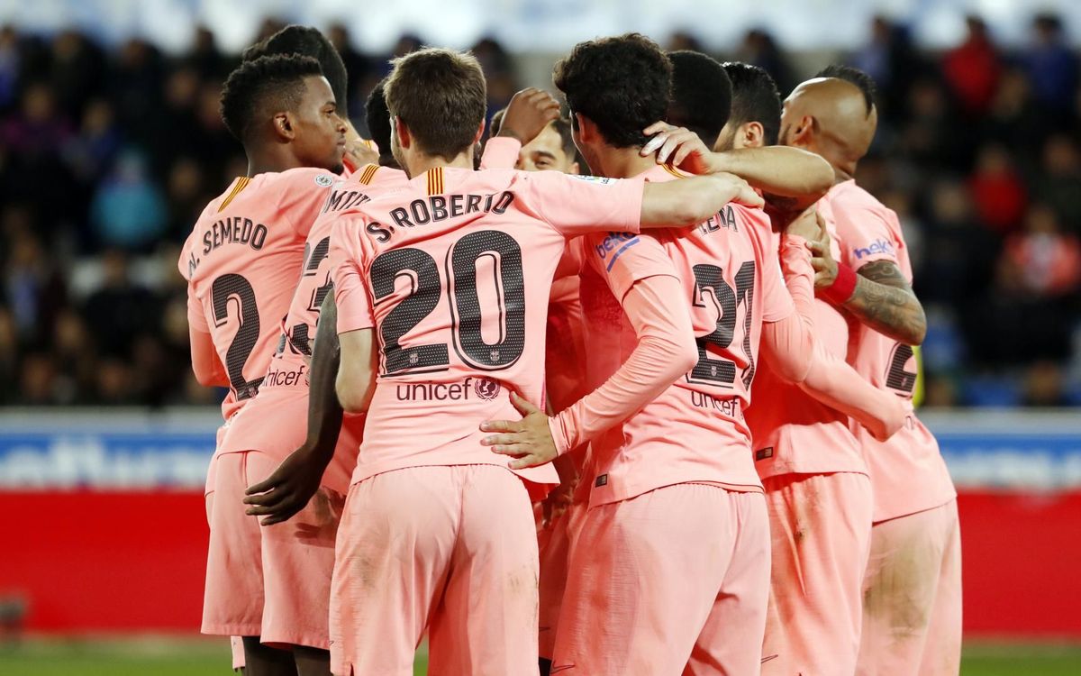 صور مباراة : ألافيس - برشلونة 0-2 ( 23-04-2019 ) Mini_2019-04-23-ALAVES-BARCELONA-36