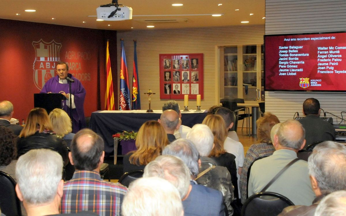 L'Agrupació celebra una missa per recordar els seus socis i simpatitzants